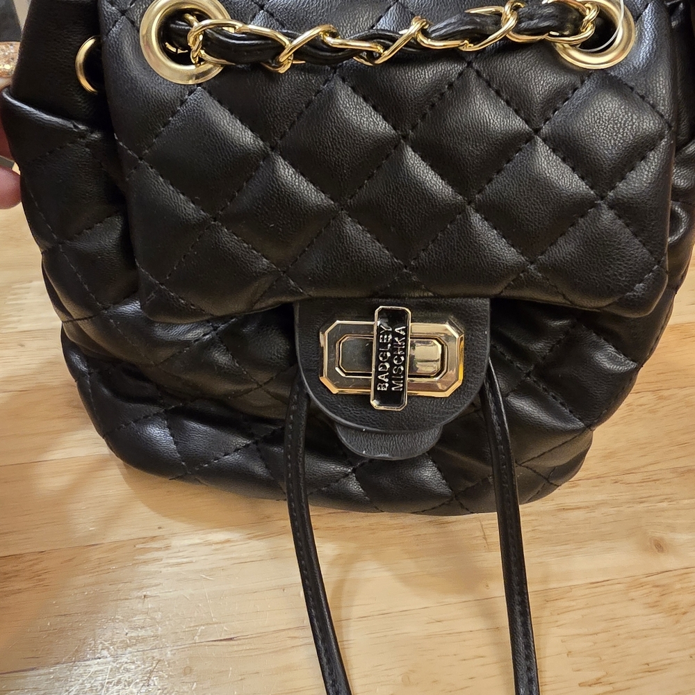 Badgley Mischka Black and Gold Quilted Backpack - Picture 4 of 6